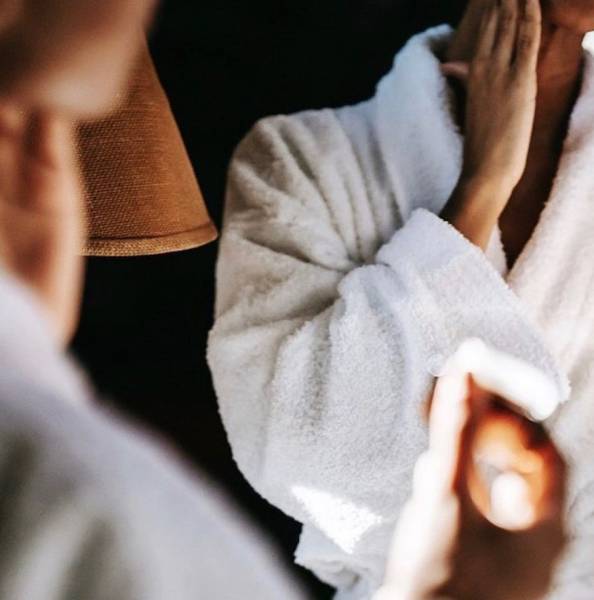 Comment prendre soin de son corps avec notre crème drainante détox, gommage corps SPA pour le plaisir des sens à Lyon Rhône Alpes