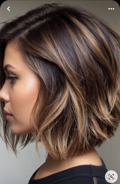 Quelle coupe choisir pour mon visage carré ?