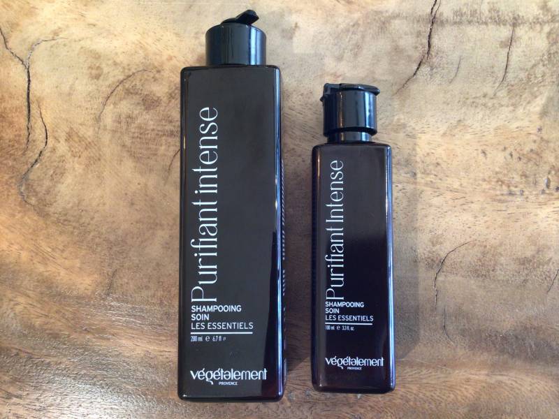 Acheter un shampooing purifiant intense aux actifs détoxifiants pour assainir le cuir chevelu et éliminer les   pellicules à Lyon dans le Rhône